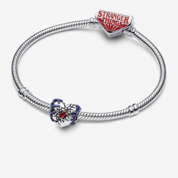 Pandora Stranger Things Glow-in-the-dark Heart Charm - Picture 3 of 6